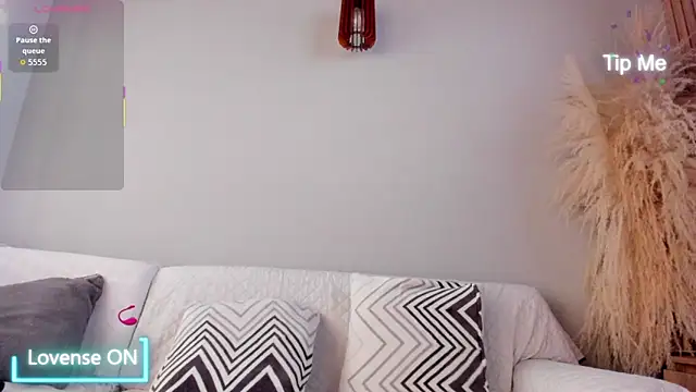 neo dimou  online show from November 7, 2025, 11:21 am