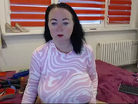 Alexie33 online show from February 1, 2025, 10:05 am
