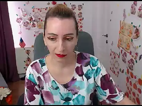 EvelynAngell online show from September 19, 2025, 6:15 am