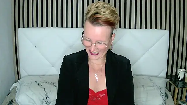 Snapshot of xxNoeliaxx chatting on December 16, 2024, 7:48 am xxNoeliaxx online show from December 16, 2024, 7:48 am