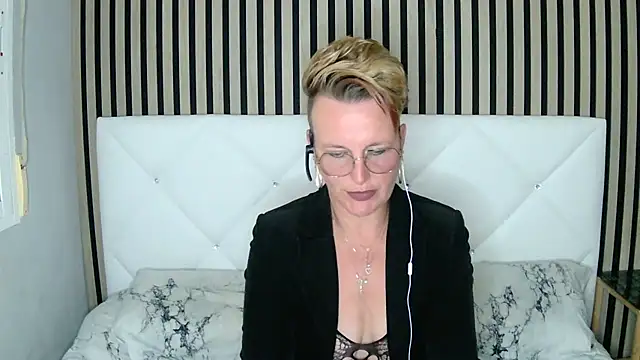 Snapshot of xxNoeliaxx chatting on January 12, 2025, 2:09 pm xxNoeliaxx online show from January 12, 2025, 2:09 pm