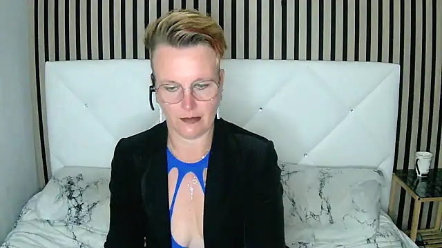 Snapshot of xxNoeliaxx chatting on January 16, 2025, 11:04 am xxNoeliaxx online show from January 16, 2025, 11:04 am