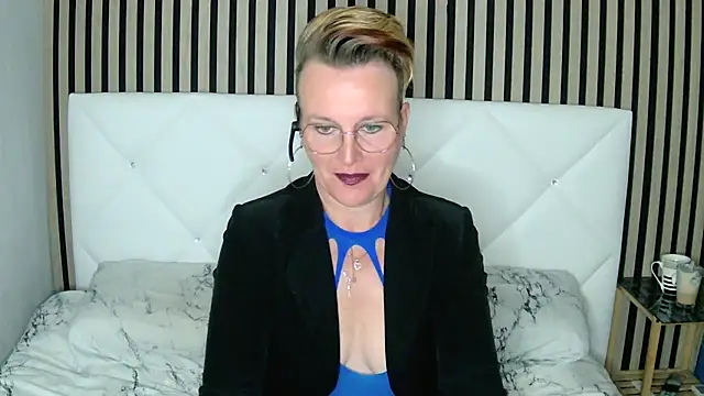 Snapshot of xxNoeliaxx chatting on January 25, 2025, 8:10 am xxNoeliaxx online show from January 25, 2025, 8:10 am