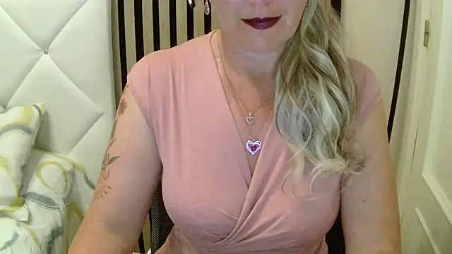 Snapshot of xxNoeliaxx chatting on February 27, 2026, 7:52 am xxNoeliaxx online show from February 27, 2026, 7:52 am