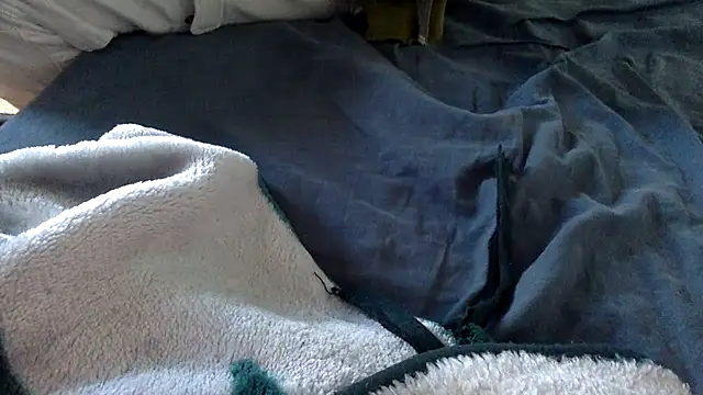 molozeb online show from September 21, 2025, 5:03 pm