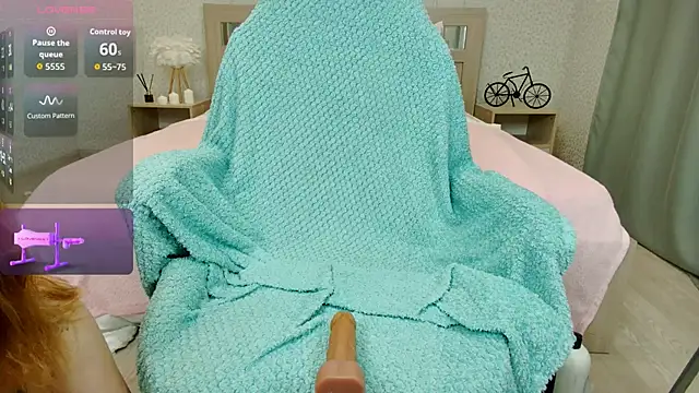 oliviiaa online show from October 2, 2025, 12:28 am