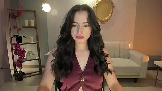 Snapshot of DominiqueVega chatting on January 11, 2025, 7:49 pm DominiqueVega online show from January 11, 2025, 7:49 pm