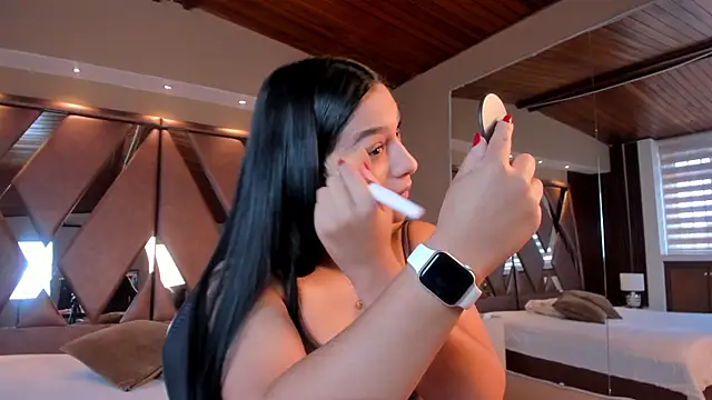 carina rossi online show from December 22, 2025, 1:08 pm