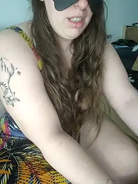 Snapshot of FrancaiseLynne chatting on March 22, 2025, 11:00 am FrancaiseLynne online show from March 22, 2025, 11:00 am