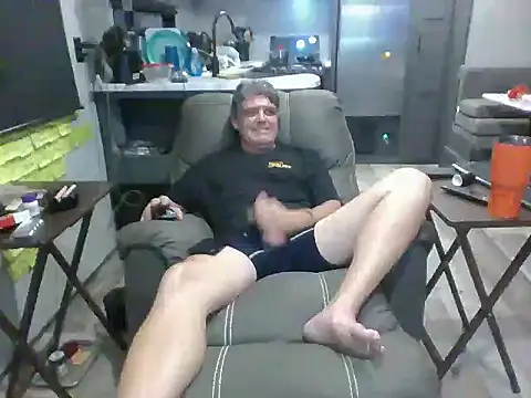 lateniter online show from November 5, 2025, 1:05 am