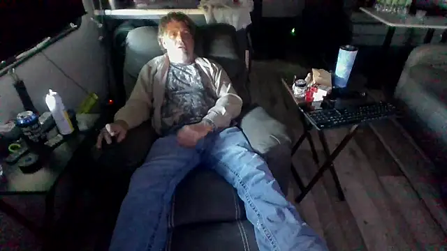 lateniter online show from March 13, 2026, 10:27 pm