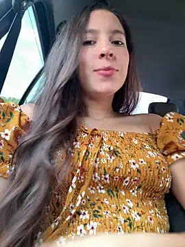 Snapshot of LittleDoll___ chatting on December 5, 2024, 12:33 pm LittleDoll online show from December 5, 2024, 12:33 pm