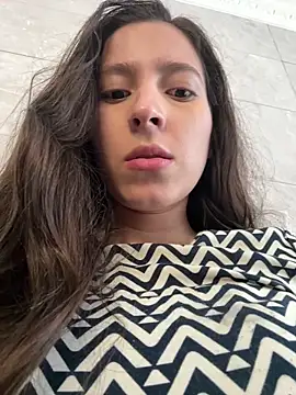 Snapshot of LittleDoll___ chatting on January 6, 2025, 5:06 pm LittleDoll online show from January 6, 2025, 5:06 pm