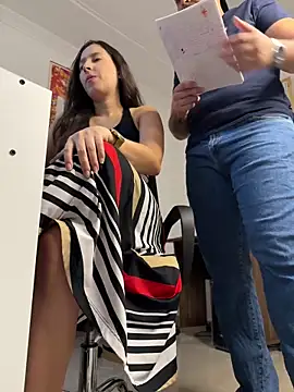 Snapshot of LittleDoll___ chatting on February 10, 2025, 12:50 pm LittleDoll online show from February 10, 2025, 12:50 pm