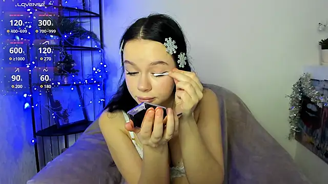 Lori  Hell online show from December 26, 2024, 3:16 am