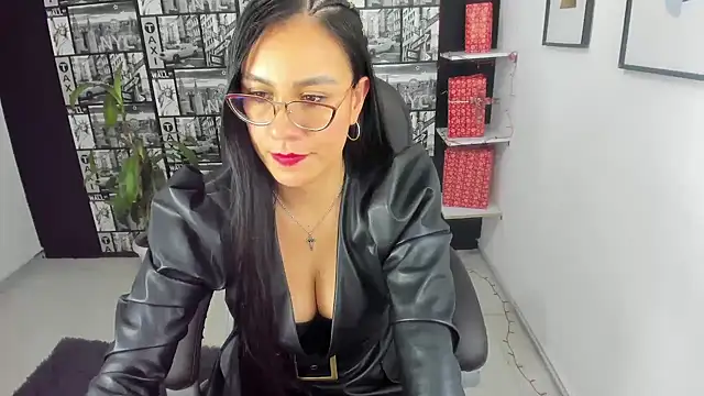 Agata-Moon online show from January 3, 2025, 5:20 pm