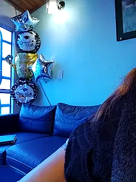 Luna Dumont online show from February 25, 2025, 2:11 pm