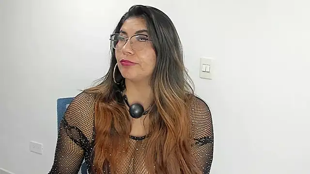 Luna Dumont online show from March 13, 2025, 8:32 pm