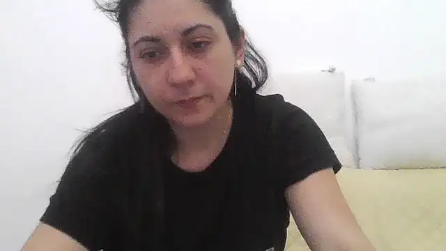 Snapshot of davenmichelle00 chatting on February 1, 2026, 6:34 am davenmichelle00 online show from February 1, 2026, 6:34 am