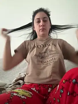 Snapshot of davenmichelle00 chatting on February 18, 2026, 8:21 am davenmichelle00 online show from February 18, 2026, 8:21 am