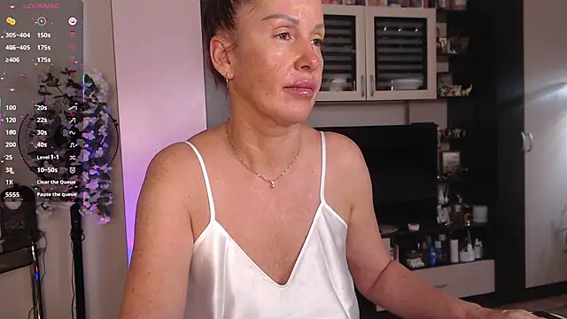 SheilaRyan online show from November 11, 2025, 5:07 am