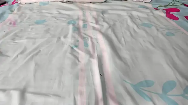 Snapshot of maybelline69 chatting on October 4, 2025, 4:27 pm maybelline69 online show from October 4, 2025, 4:27 pm