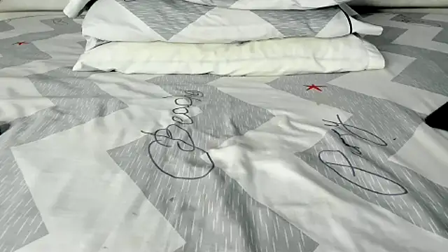 Snapshot of maybelline69 chatting on October 18, 2025, 8:09 pm maybelline69 online show from October 18, 2025, 8:09 pm