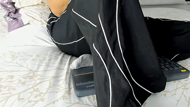 maybelline69 online show from January 7, 2026, 2:47 am