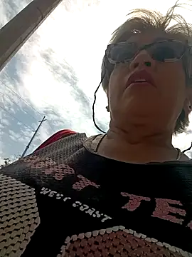 DirtyBIianca online show from December 19, 2025, 5:09 pm