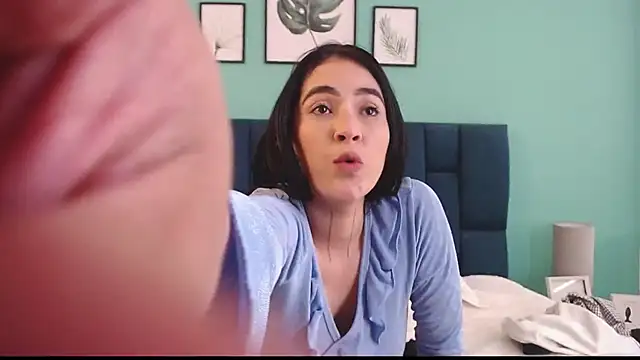 Snapshot of NicollColeman chatting on March 13, 2025, 8:32 pm NicollColeman online show from March 13, 2025, 8:32 pm