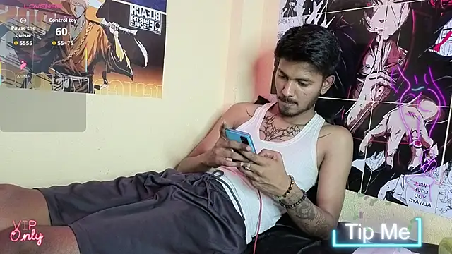 Snapshot of just_fucks chatting on February 20, 2026, 6:52 pm just fucks online show from February 20, 2026, 6:52 pm