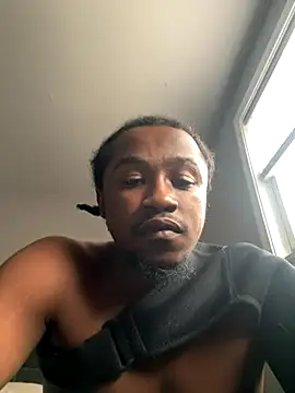 Snapshot of MandingoSlinging chatting on October 22, 2025, 8:30 pm MandingoSlinging online show from October 22, 2025, 8:30 pm