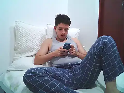 Snapshot of master438 chatting on June 30, 2026, 10:55 pm master438 online show from June 30, 2026, 10:55 pm
