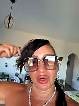 TheGoddessBianca online show from September 27, 2025, 2:44 pm