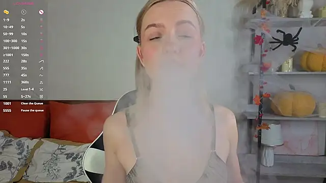 IdaValenti online show from November 20, 2025, 11:04 pm