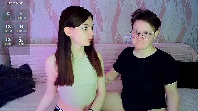  crazy baby  online show from November 24, 2025, 7:35 pm