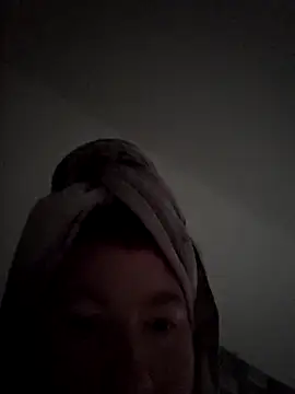 dieGeile0411 online show from October 16, 2025, 12:06 pm