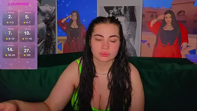 Snapshot of Nikki_Kardashian chatting on December 5, 2024, 9:39 pm Nikki Kardashian online show from December 5, 2024, 9:39 pm