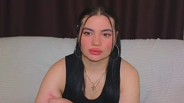 Snapshot of Nikki_Kardashian chatting on January 29, 2025, 10:22 pm Nikki Kardashian online show from January 29, 2025, 10:22 pm