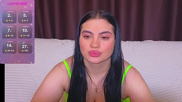 Snapshot of Nikki_Kardashian chatting on February 6, 2025, 11:26 pm Nikki Kardashian online show from February 6, 2025, 11:26 pm