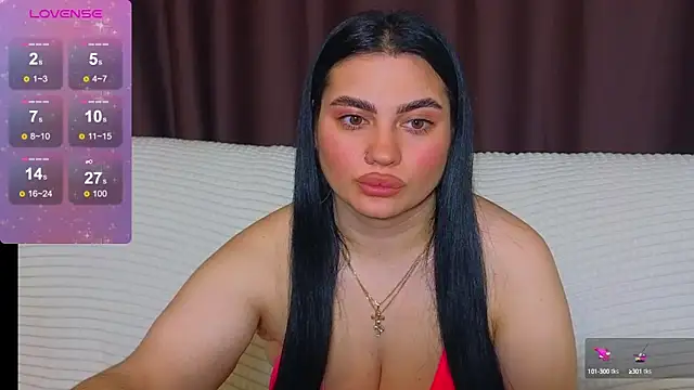 Snapshot of Nikki_Kardashian chatting on February 12, 2025, 2:03 am Nikki Kardashian online show from February 12, 2025, 2:03 am