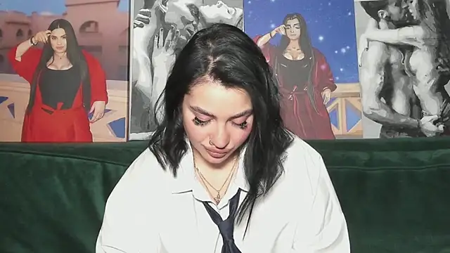 Snapshot of Nikki_Kardashian chatting on September 8, 2025, 8:30 pm Nikki Kardashian online show from September 8, 2025, 8:30 pm