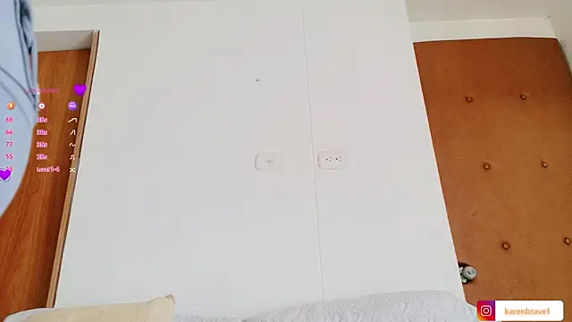 Snapshot of karen_brave chatting on September 28, 2025, 6:13 pm karen brave online show from September 28, 2025, 6:13 pm