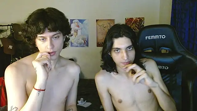 angelitofemboy online show from January 24, 2025, 4:37 am