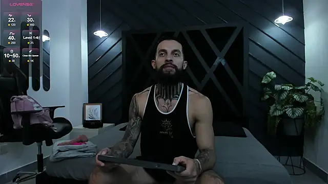 Apolo Bianco  online show from September 23, 2025, 11:08 pm