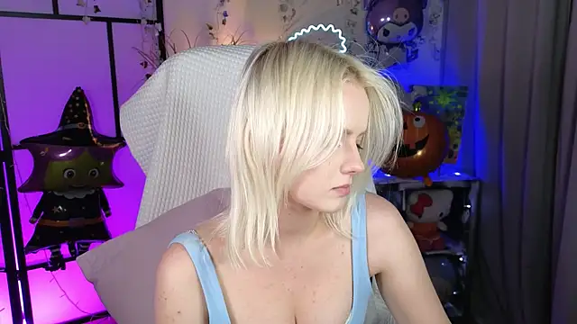 ImBonBon online show from October 22, 2025, 10:53 pm