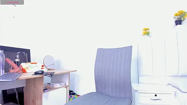 RoxannaBlanche online show from March 10, 2025, 3:09 pm