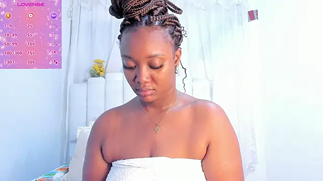 RoxannaBlanche online show from September 29, 2025, 12:54 pm