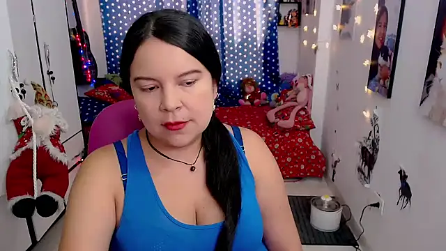 claryssa  online show from December 13, 2024, 8:37 pm