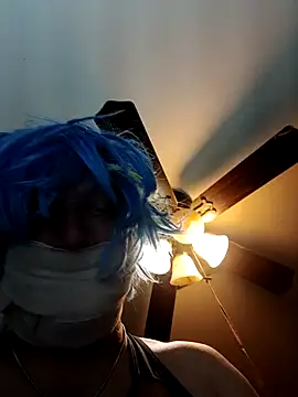 Hugebwc102 online show from February 4, 2025, 12:22 pm